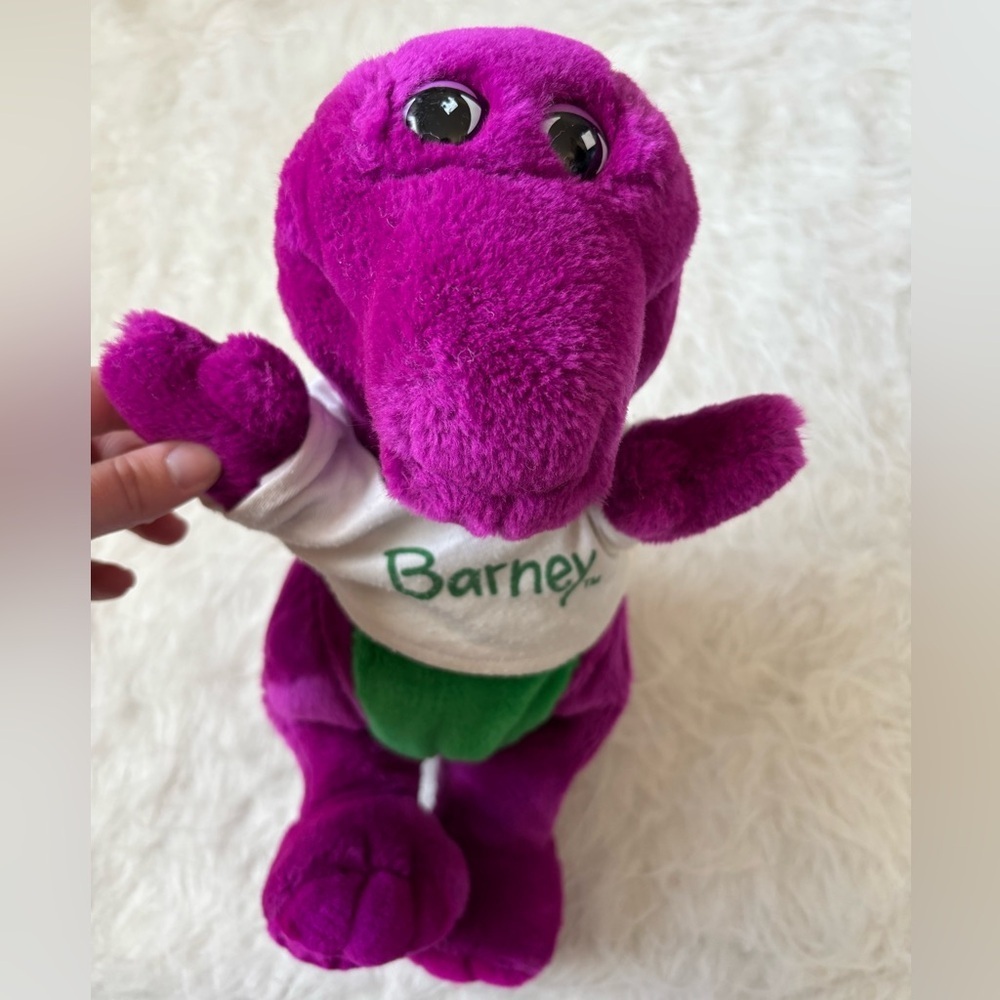 1992 Vintage Barney the Purple Plush Dinosaur